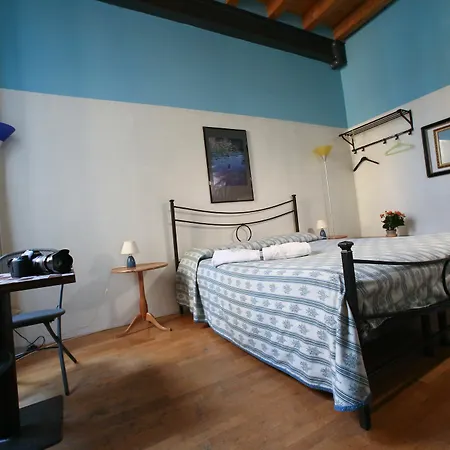 Juliette House Bed & Breakfast 3*