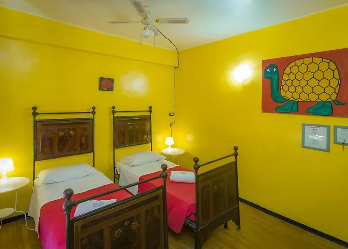 לינה וארוחת בוקר Juliette House 3*