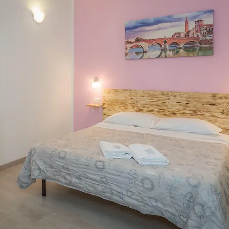 Juliette House Oda ve Kahvaltı 3*